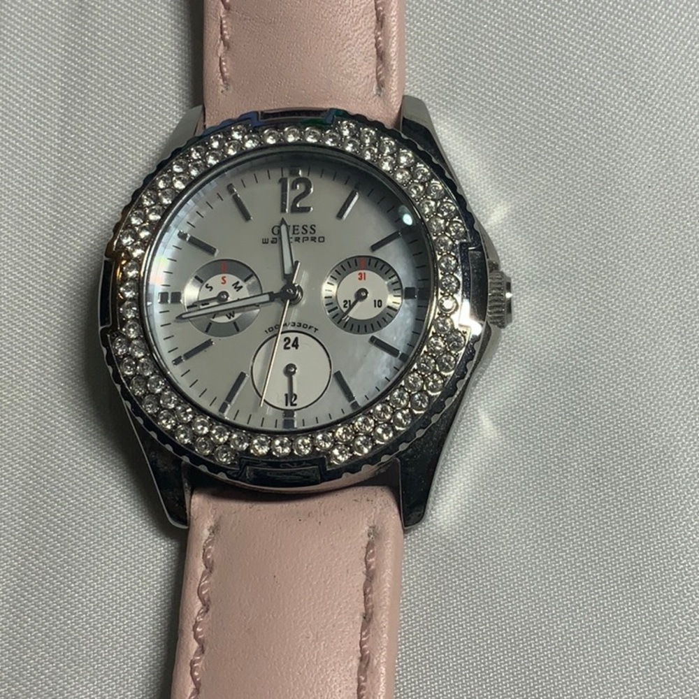 GUESS Watch - Picture 7 of 10